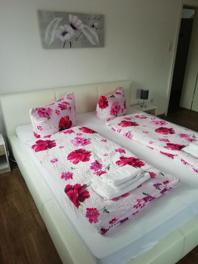 Pension Breidbach Ensch ภายนอก รูปภาพ