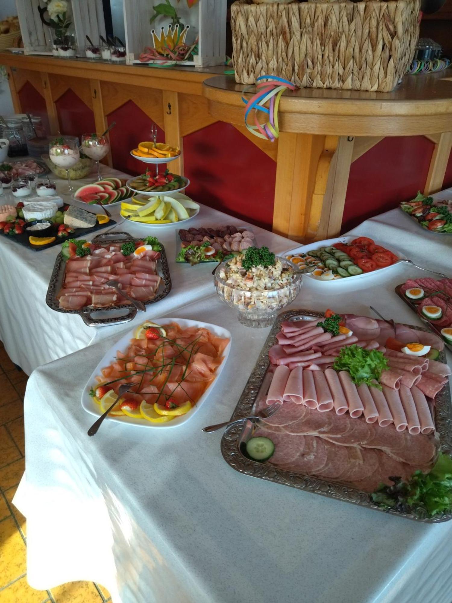 Pension Breidbach Ensch ภายนอก รูปภาพ